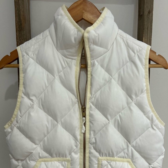J. Crew Quilted Vest Zip Up White Snap Pockets Lightweight Women’s Size XXS - Picture 5 of 9